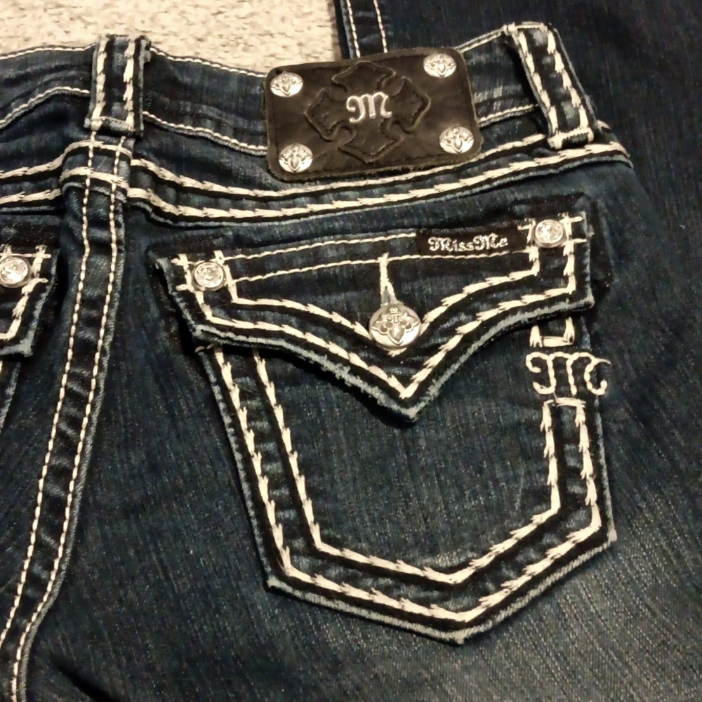 Miss Me darker wash size 27